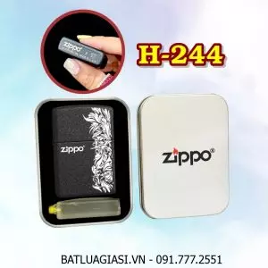 BẬT LỬA ZIPPO ĐEN NHÁM HÌNH HOA VĂN (CÓ MỘC ĐÁY) (HỘP THIẾC KÈM XĂNG) H-244